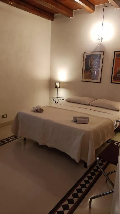 Cathedral City Center Palermo 1 Guest house